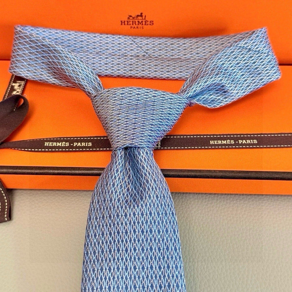 Hermes Style Men's Textured Basketweave Silk Tie